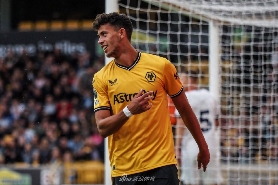 巴佩有着相 巴佩有着相