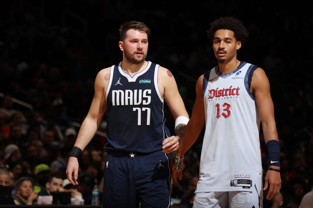 埃泽在边路 埃泽在边路